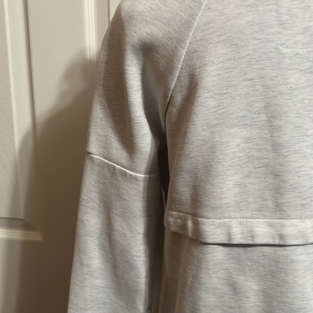 Nike Women’s Hoodie w/ Large Hood White/Very light grey color Size XS Like new - Picture 9 of 13